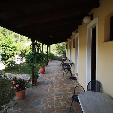 2 Alonia Maison d'hôtes